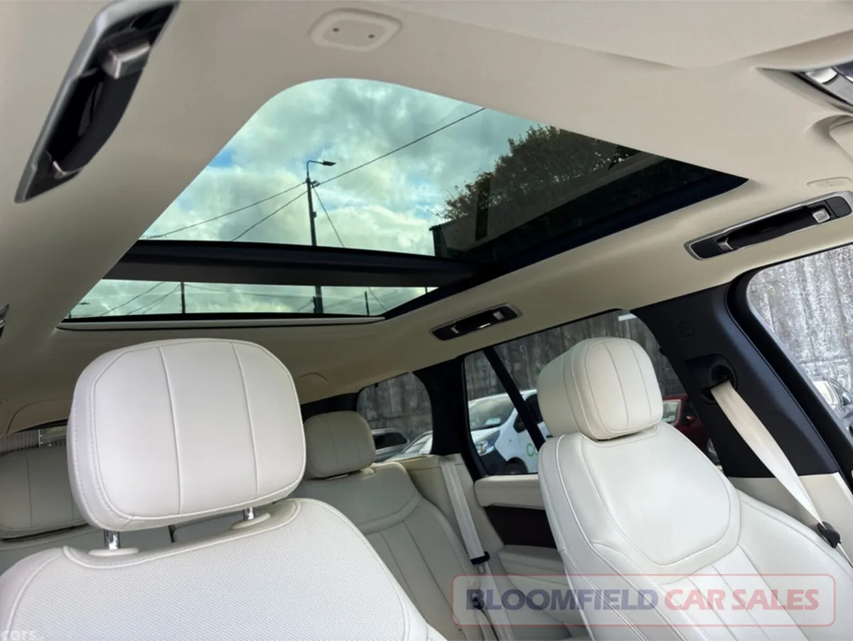 Land Rover Range Rover SUV, Petrol Plug-in Hybrid, 2025, Black