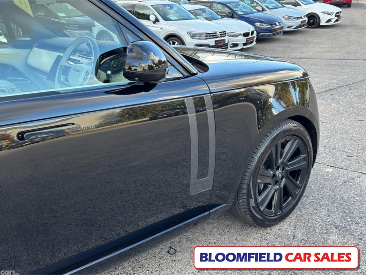 Land Rover Range Rover SUV, Petrol Plug-in Hybrid, 2025, Black