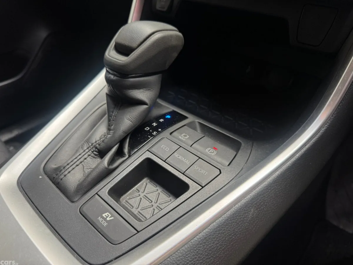 Toyota RAV4 SUV, Petrol Hybrid, 2021, Blue
