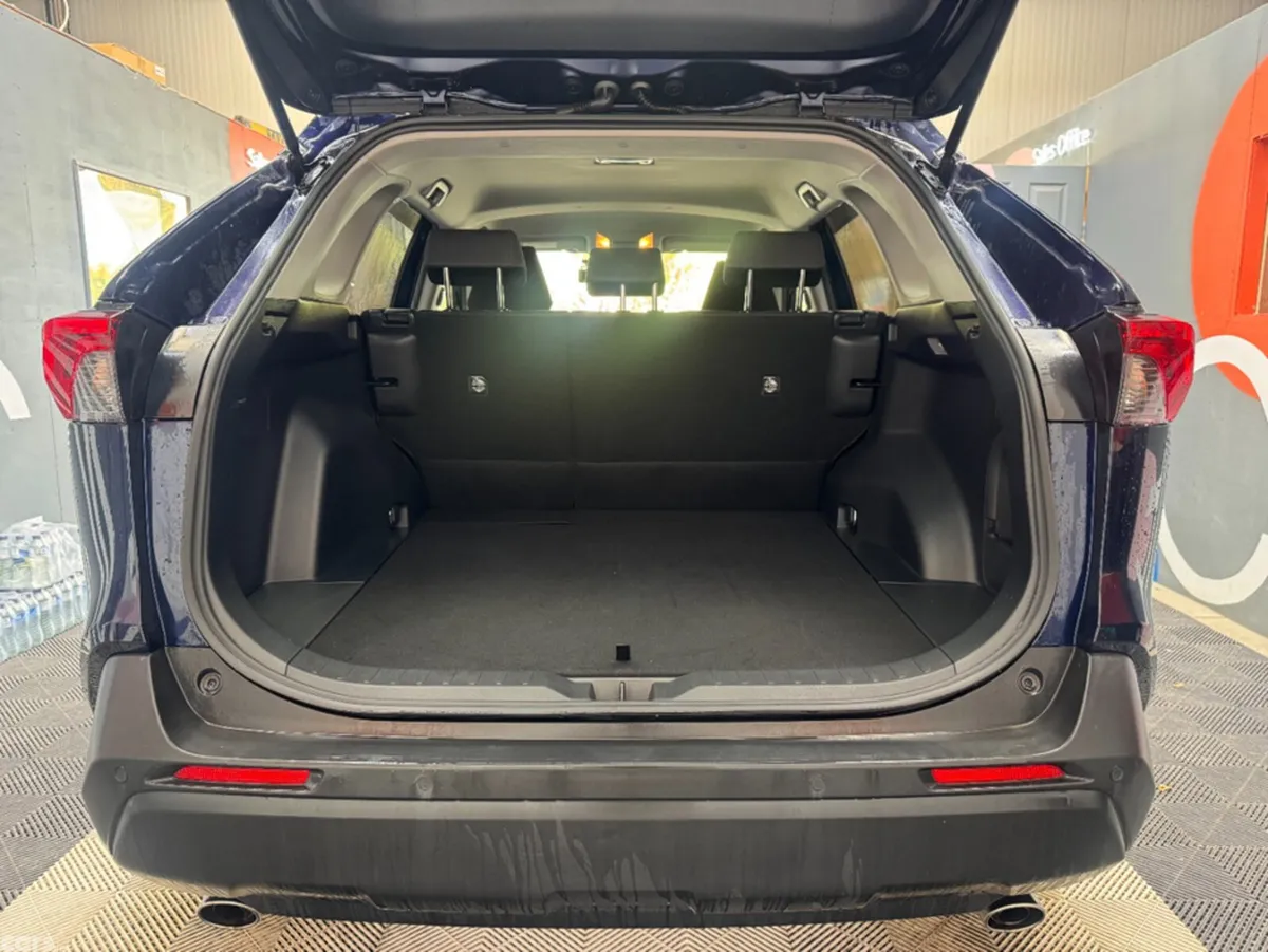 Toyota RAV4 SUV, Petrol Hybrid, 2021, Blue