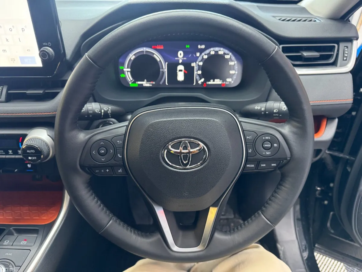 Toyota RAV4 SUV, Petrol Hybrid, 2024, Black