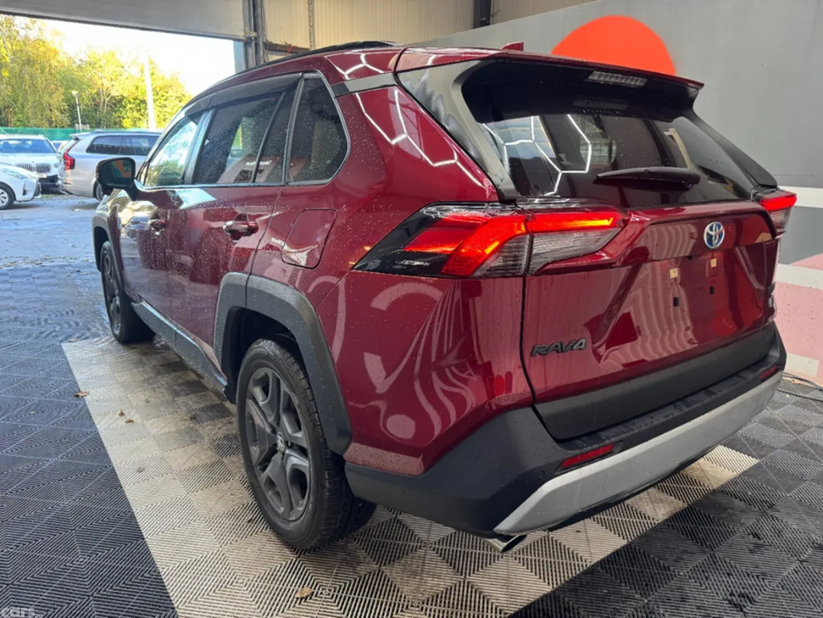 Toyota RAV4 SUV, Petrol Hybrid, 2023, Red