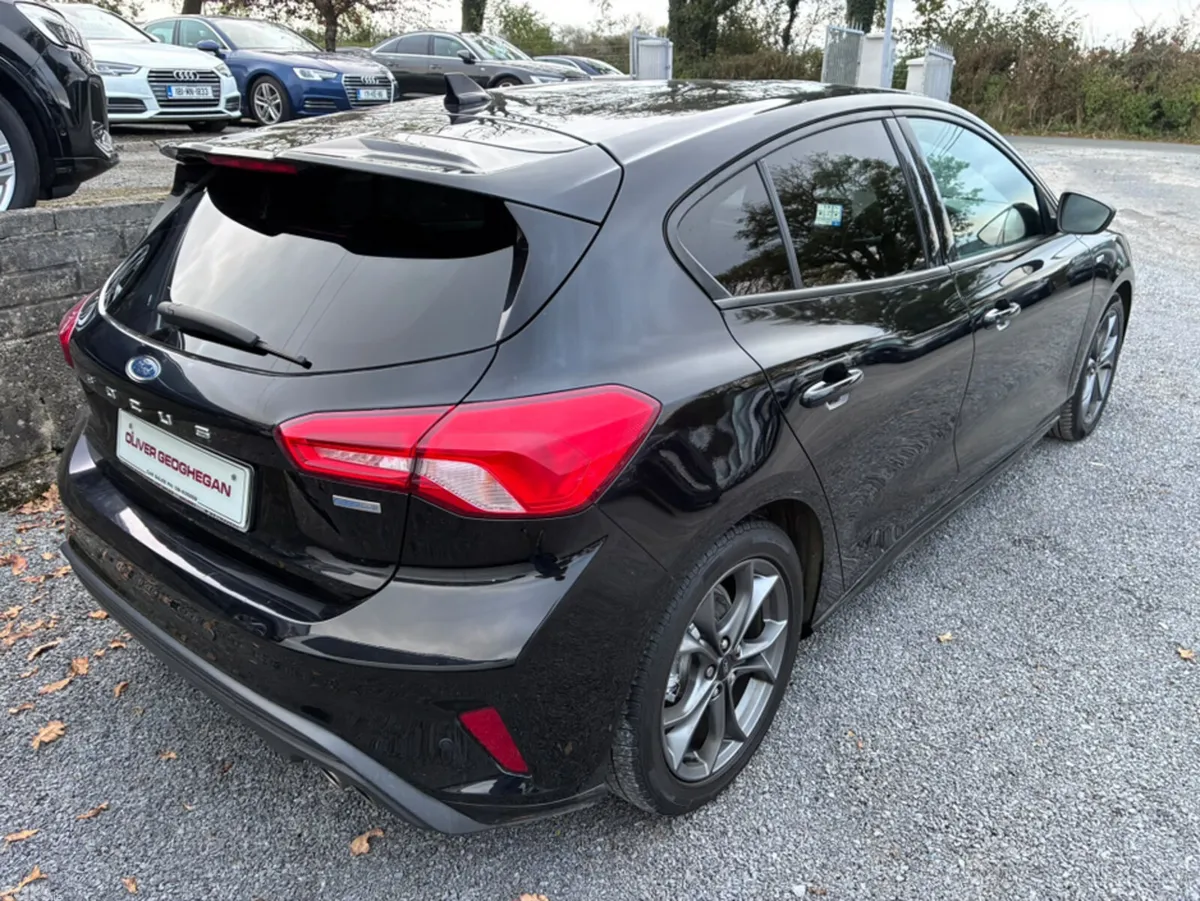 Ford Focus Hatchback, Diesel, 2019, Black