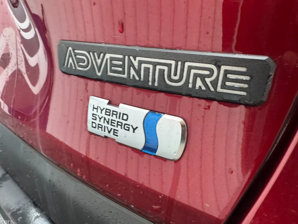 Toyota RAV4 SUV, Petrol Hybrid, 2023, Red