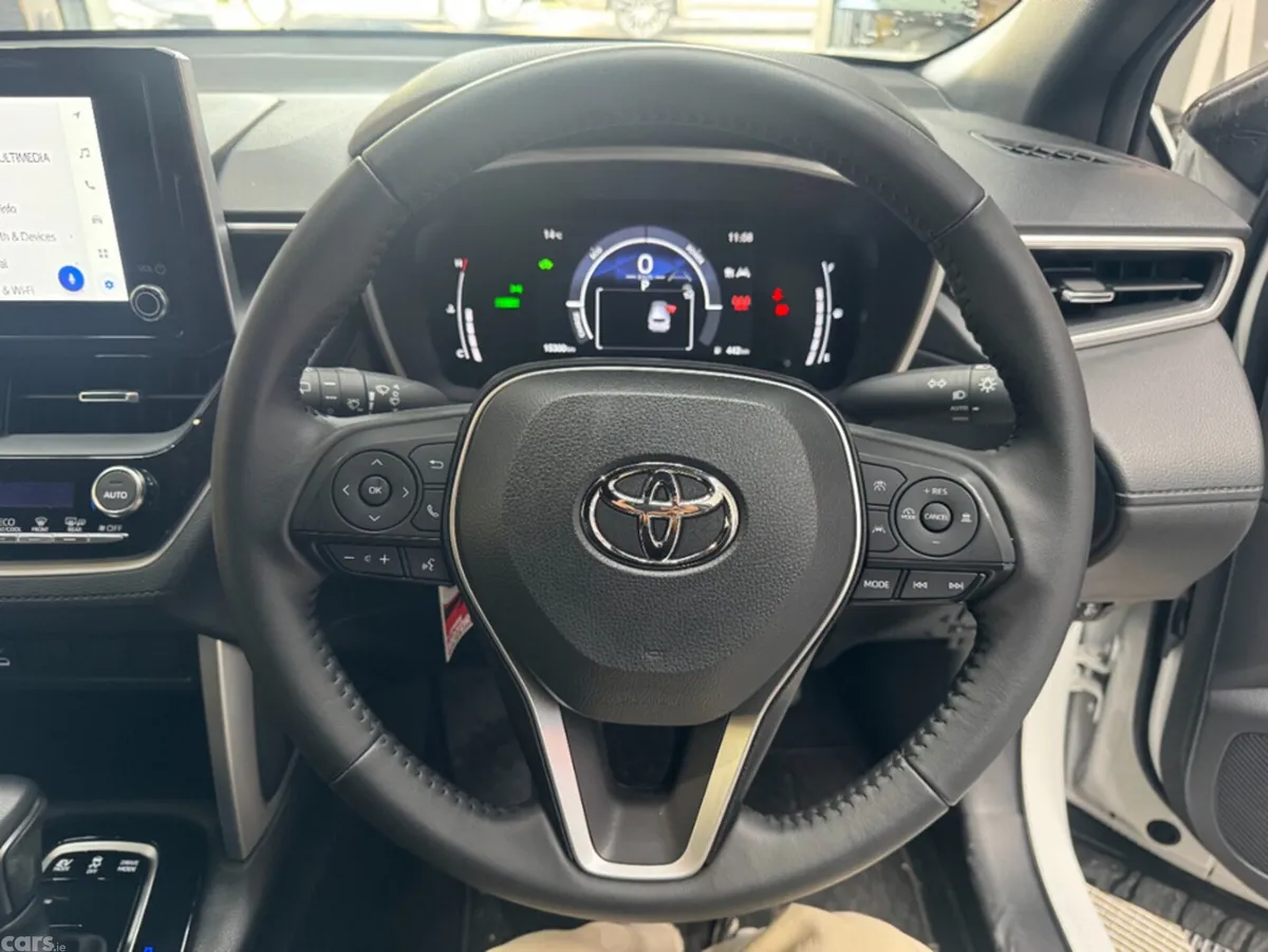 Toyota Corolla Cross SUV, Petrol Hybrid, 2024, White