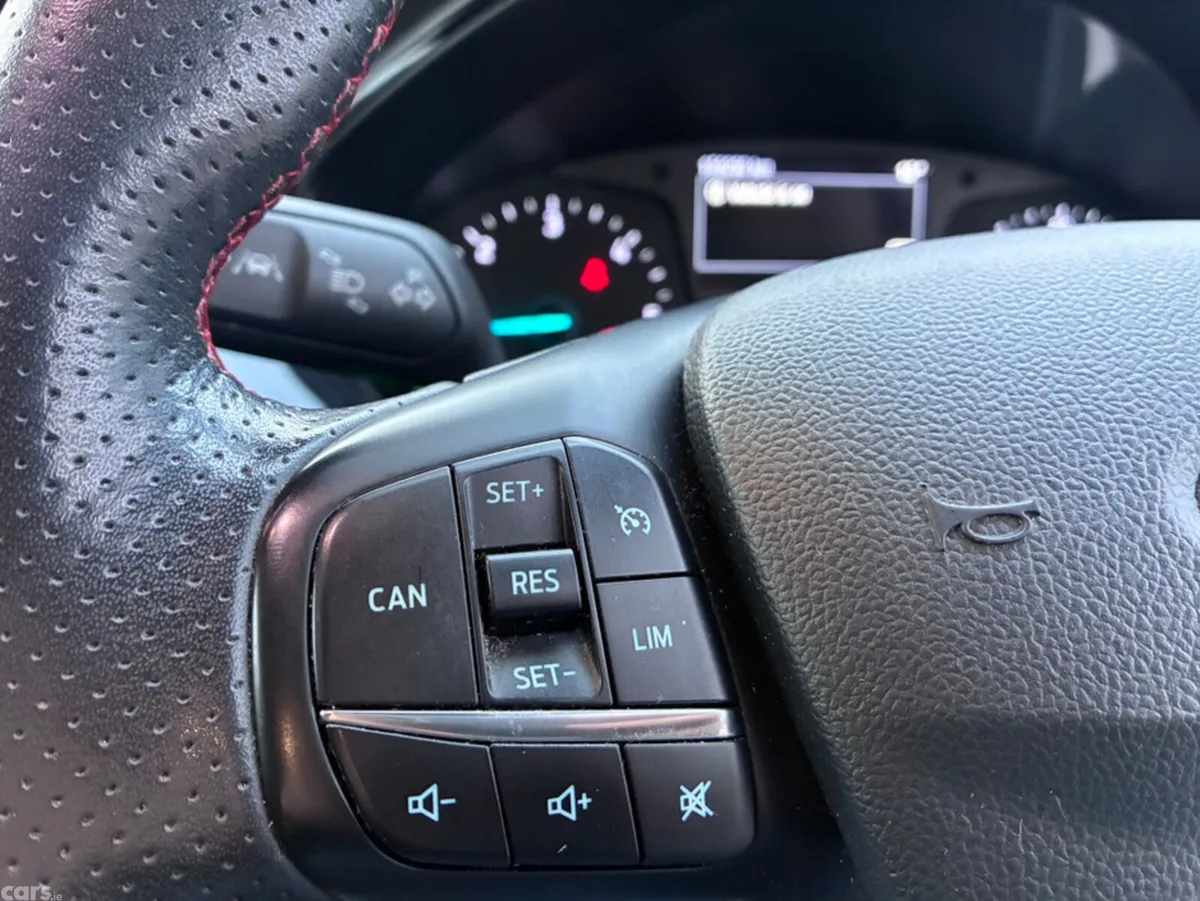 Ford Focus Hatchback, Diesel, 2019, Black