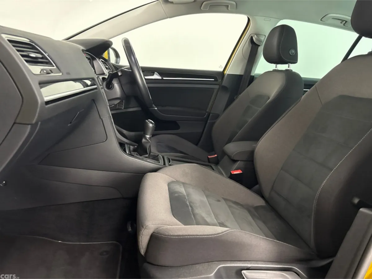 Volkswagen Golf Hatchback, Petrol, 2018, Yellow