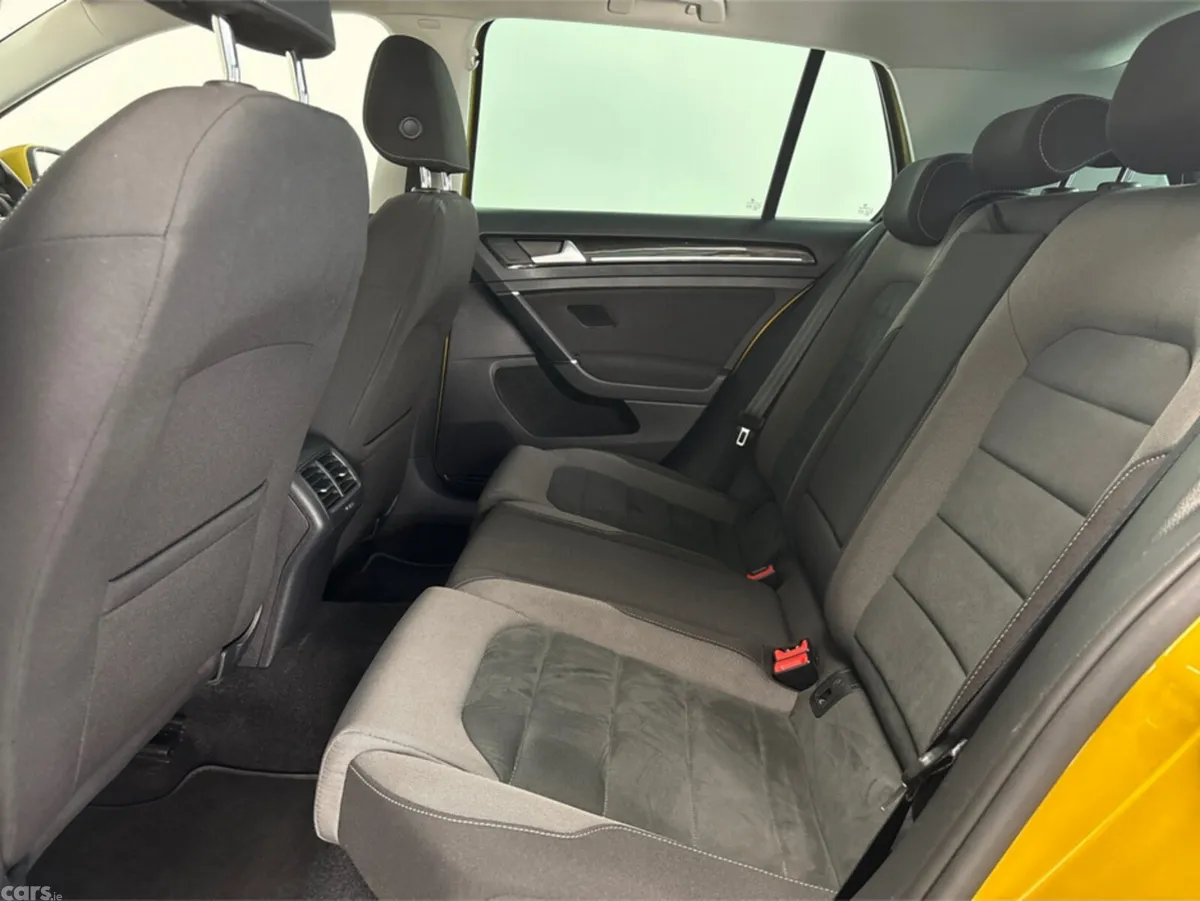 Volkswagen Golf Hatchback, Petrol, 2018, Yellow