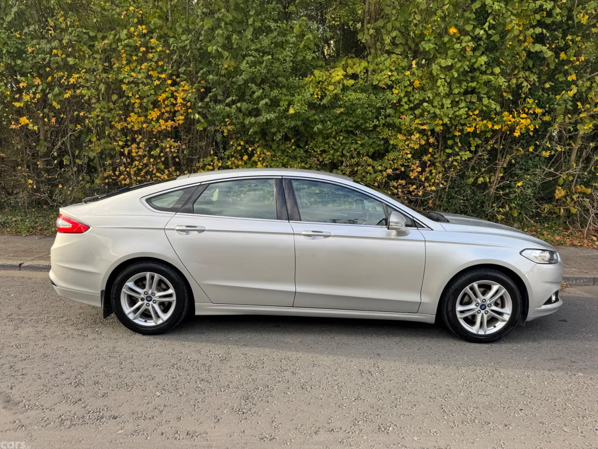 Ford Mondeo Hatchback, Diesel, 2015, Silver