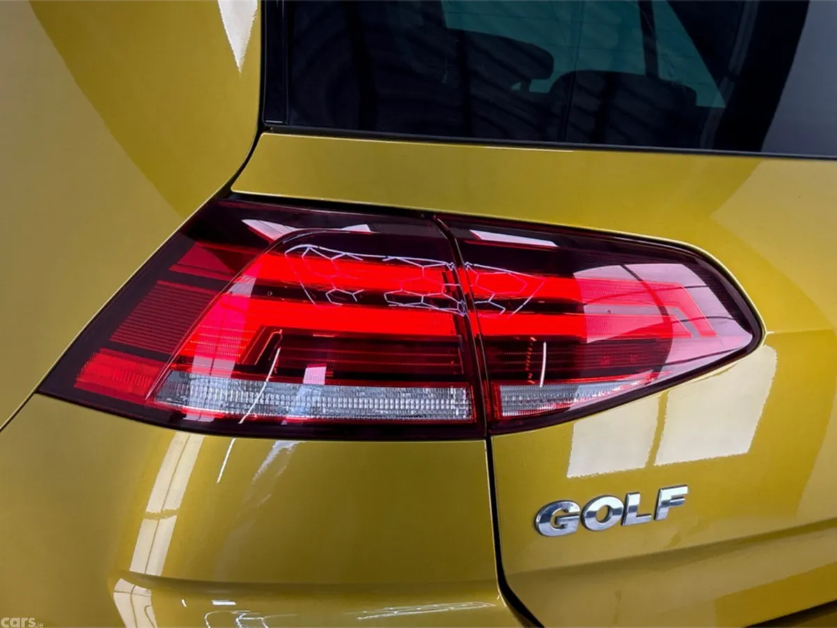 Volkswagen Golf Hatchback, Petrol, 2018, Yellow