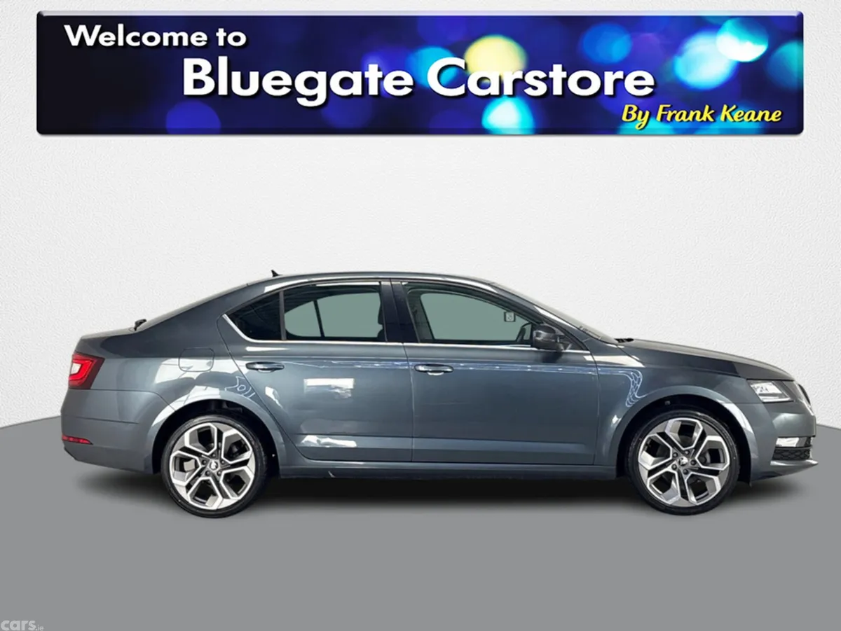 Skoda Octavia Hatchback, Petrol, 2020, Grey