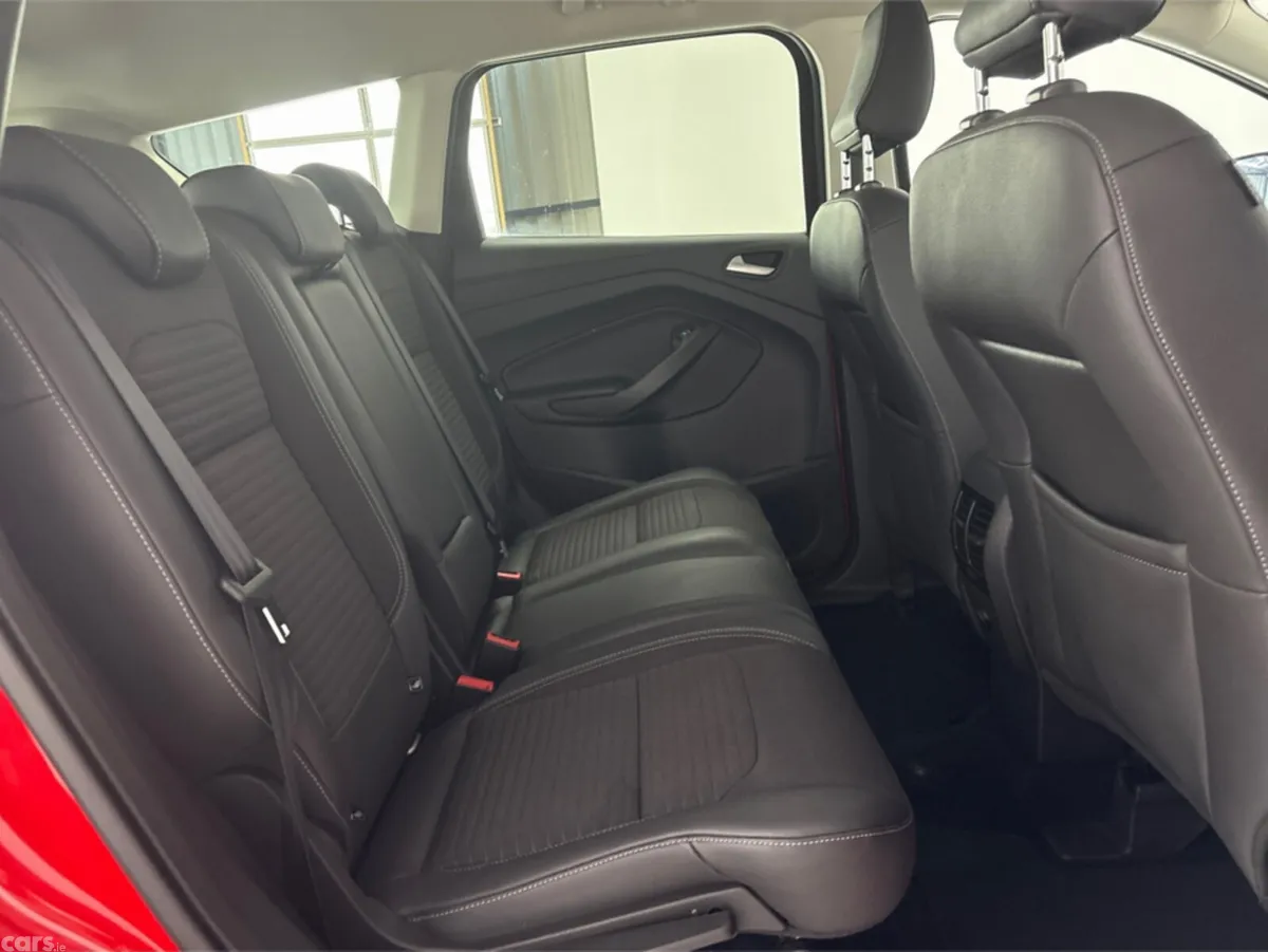 Ford Kuga MPV, Diesel, 2019, Red