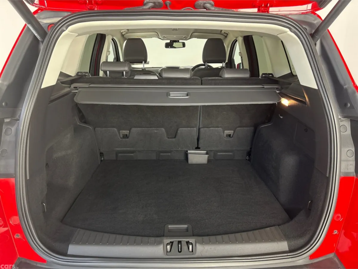 Ford Kuga MPV, Diesel, 2019, Red