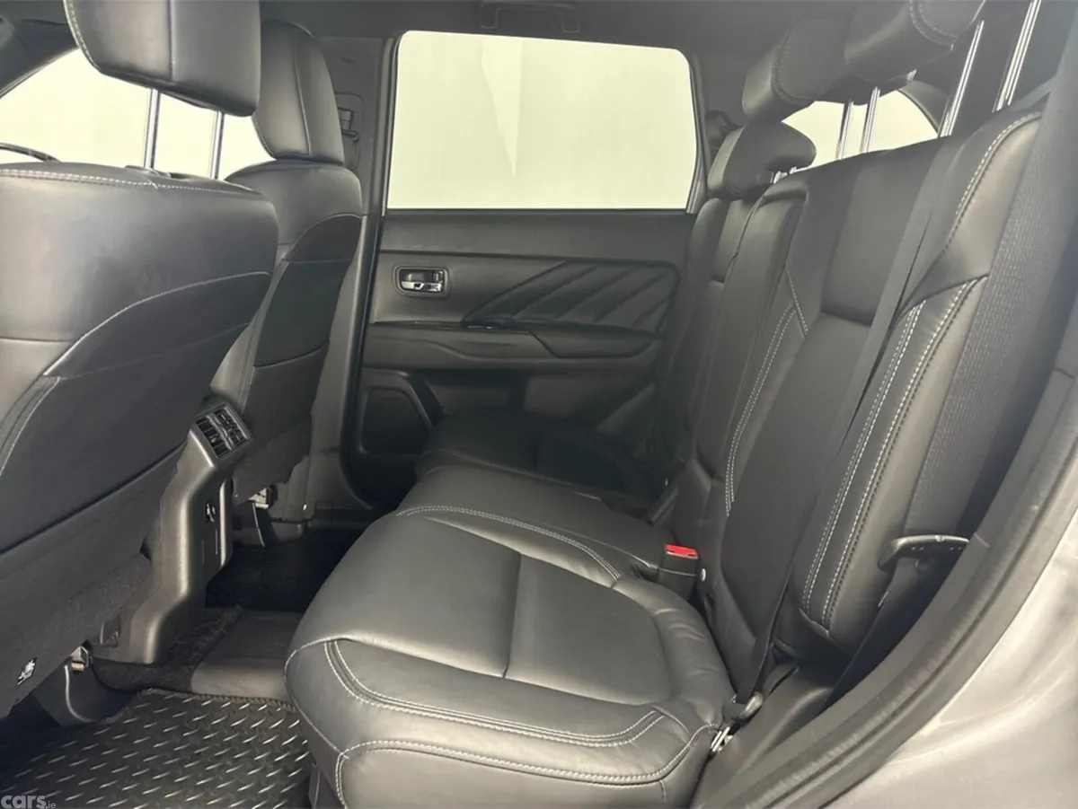 Mitsubishi Outlander Estate, Petrol Hybrid, 2020, Grey