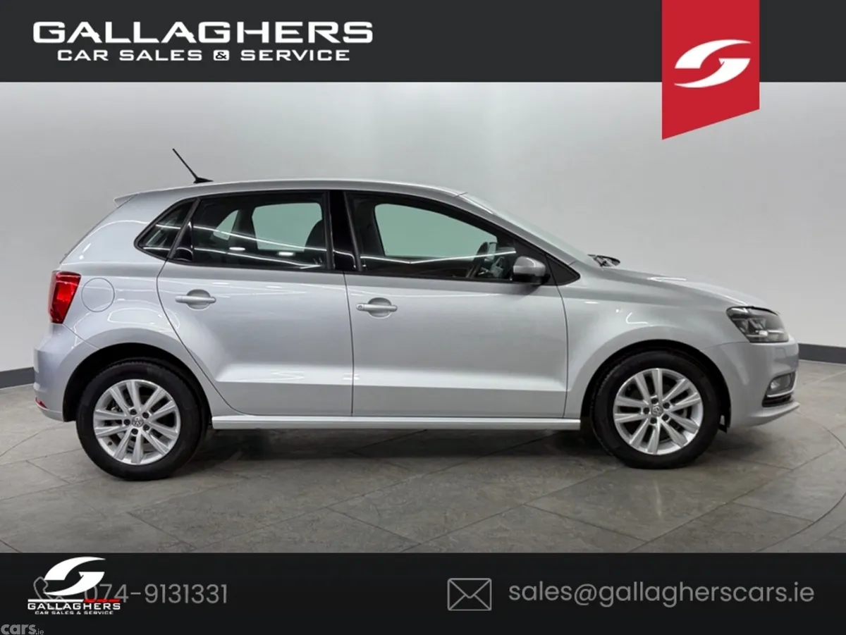 Volkswagen Polo Hatchback, Petrol, 2017, Silver