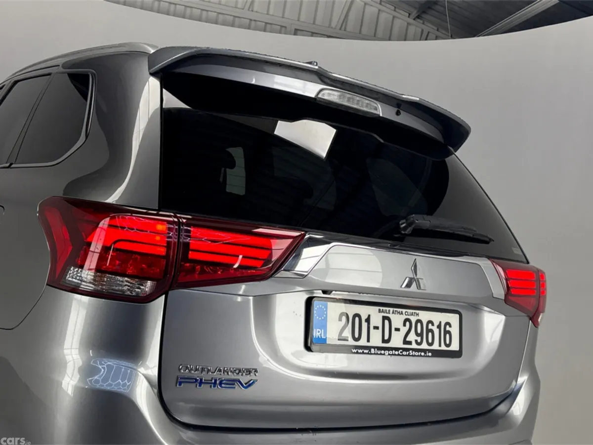 Mitsubishi Outlander Estate, Petrol Plug-in Hybrid, 2020, Grey