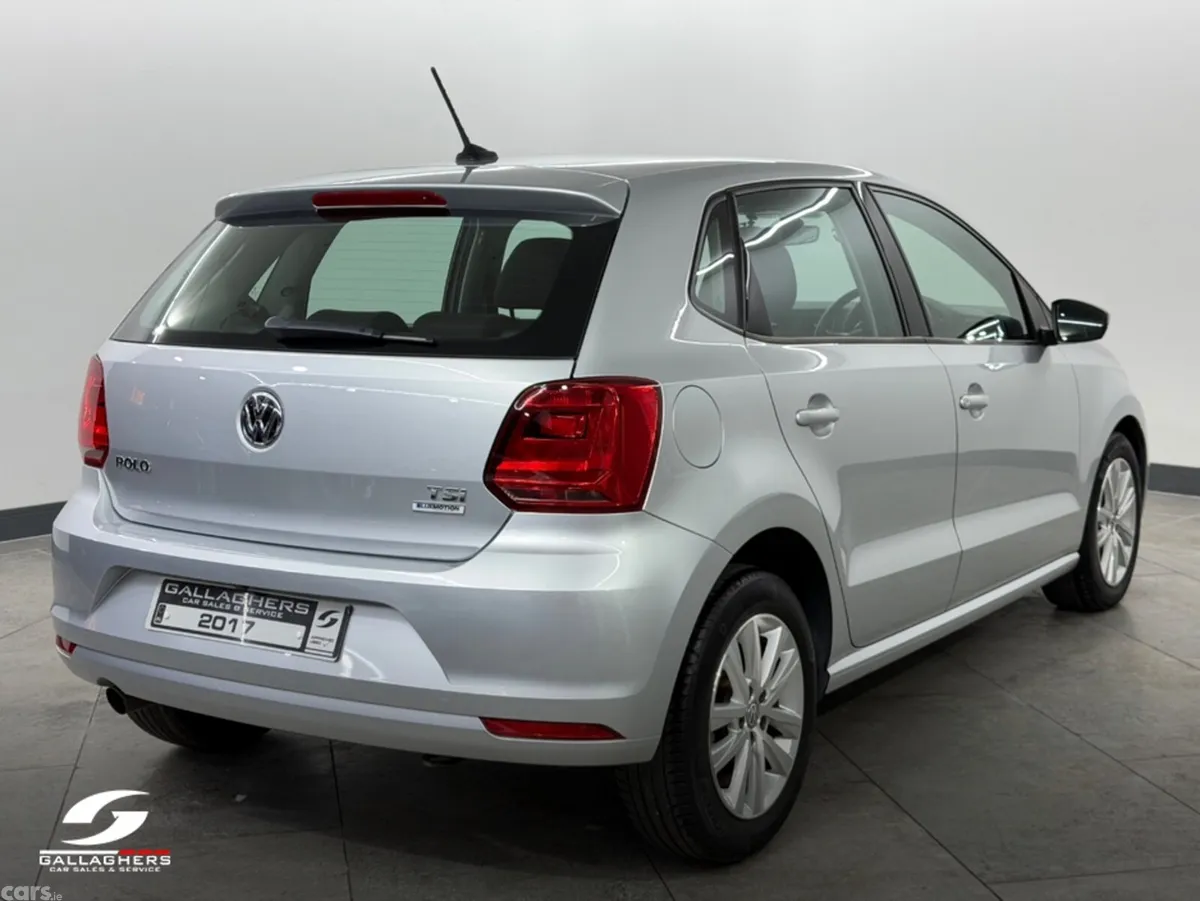 Volkswagen Polo Hatchback, Petrol, 2017, Silver