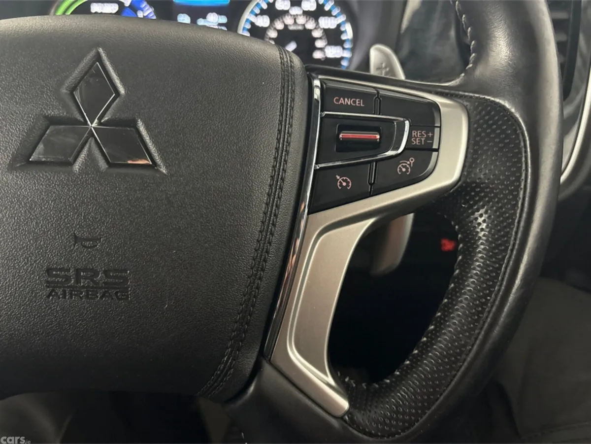 Mitsubishi Outlander Estate, Petrol Plug-in Hybrid, 2020, Grey