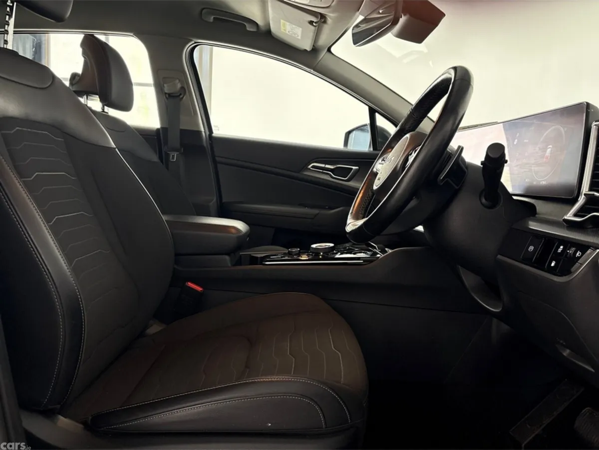 Kia Sportage Estate, Petrol Plug-in Hybrid, 2024, Grey