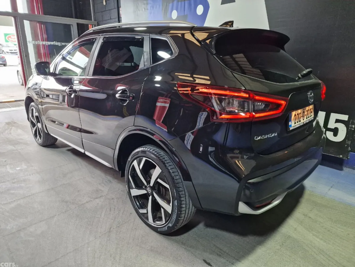 Nissan Qashqai SUV, Diesel, 2020, Black