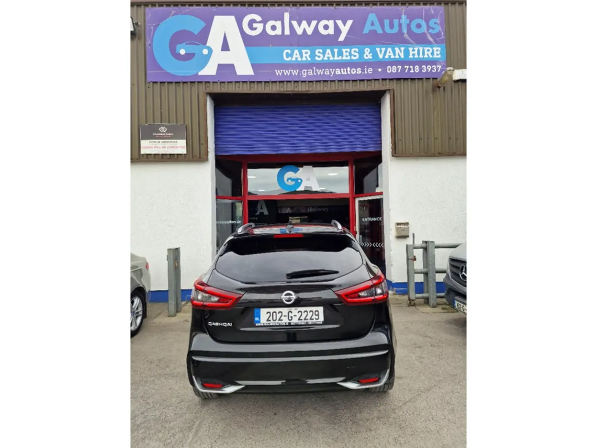 Nissan Qashqai SUV, Diesel, 2020, Black