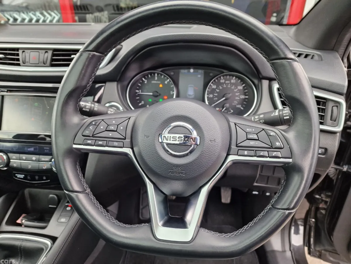 Nissan Qashqai SUV, Diesel, 2020, Black