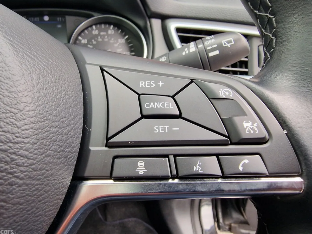 Nissan Qashqai SUV, Diesel, 2020, Black