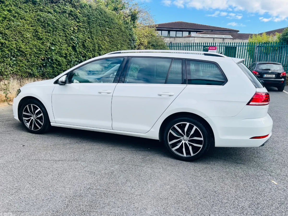 Volkswagen Golf Estate, Petrol, 2019, White
