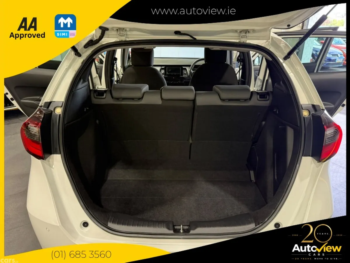 Honda Fit Hatchback, Petrol Hybrid, 2023, White