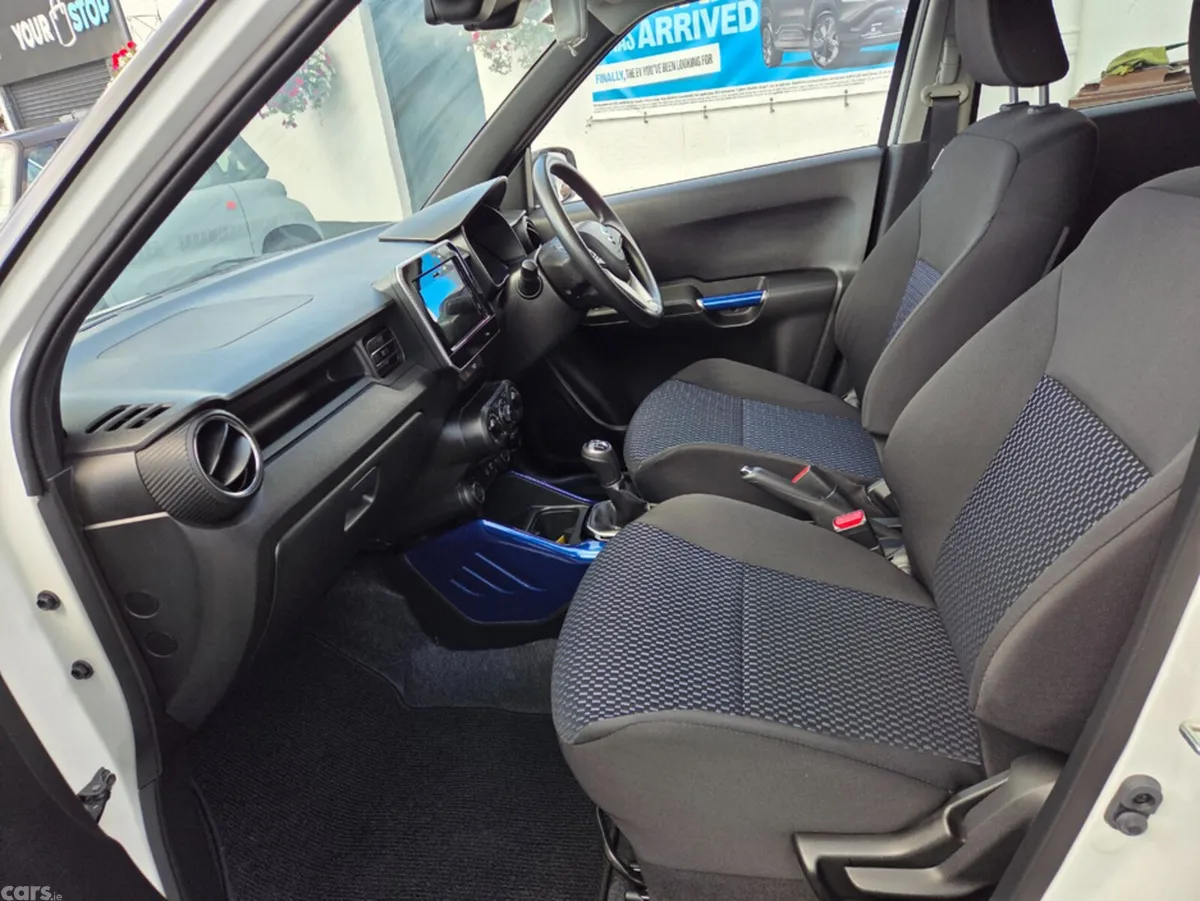 Suzuki Ignis Hatchback, Petrol, 2021, White