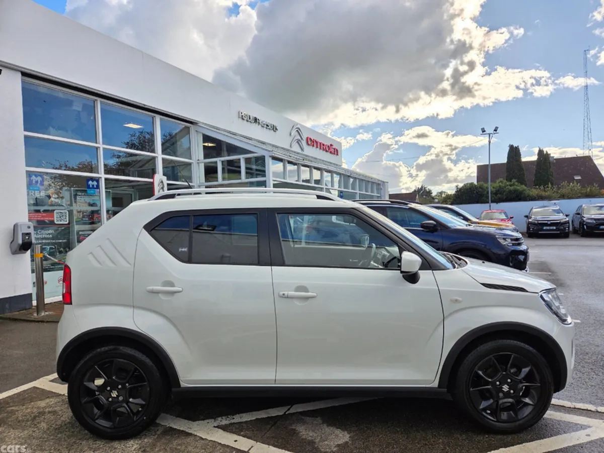 Suzuki Ignis Hatchback, Petrol, 2021, White