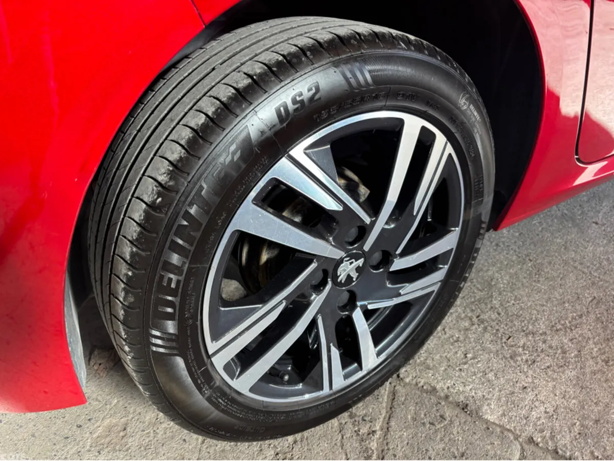 Peugeot 208 Hatchback, Petrol, 2023, Red