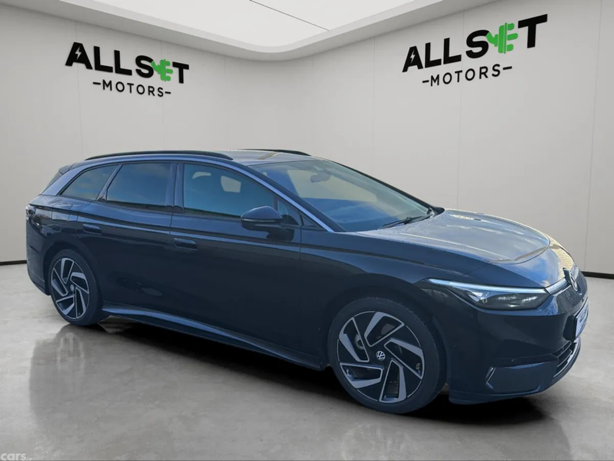 Volkswagen ID.7 Estate, Electric, 2025, Black