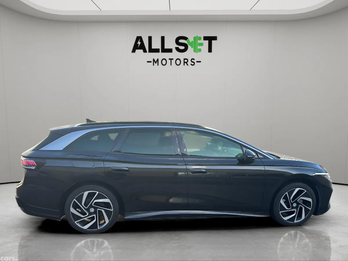 Volkswagen ID.7 Estate, Electric, 2025, Black