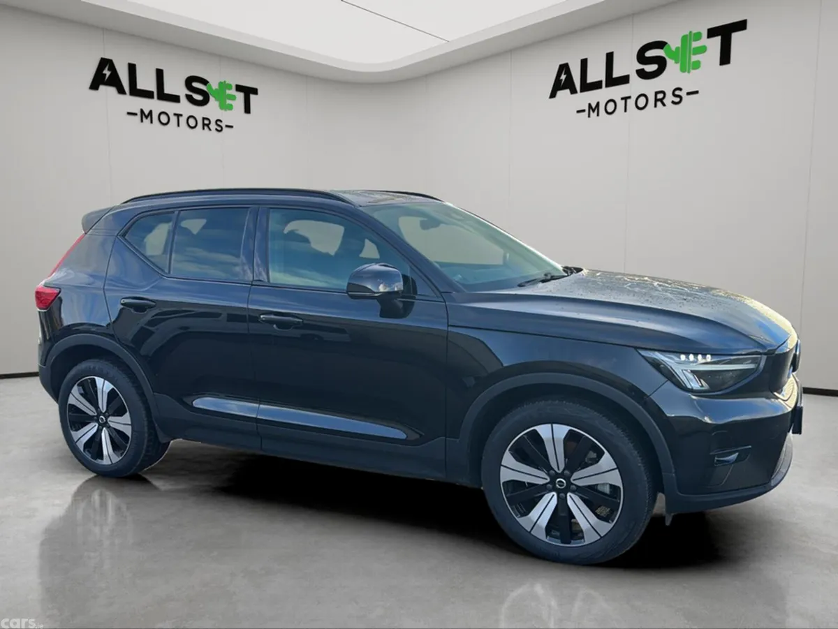 Volvo XC40 Estate, Electric, 2023, Black