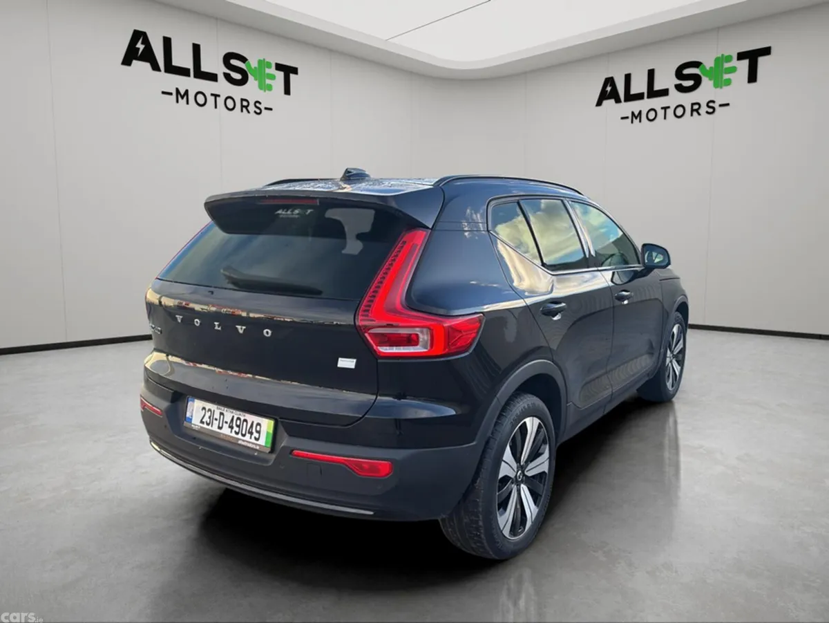 Volvo XC40 Estate, Electric, 2023, Black