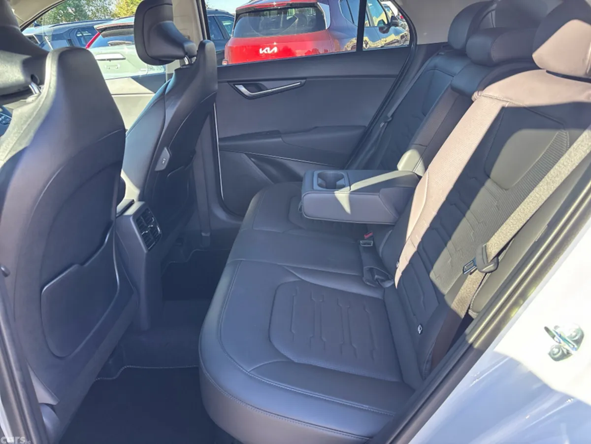 Kia Niro MPV, Petrol Plug-in Hybrid, 2026, White