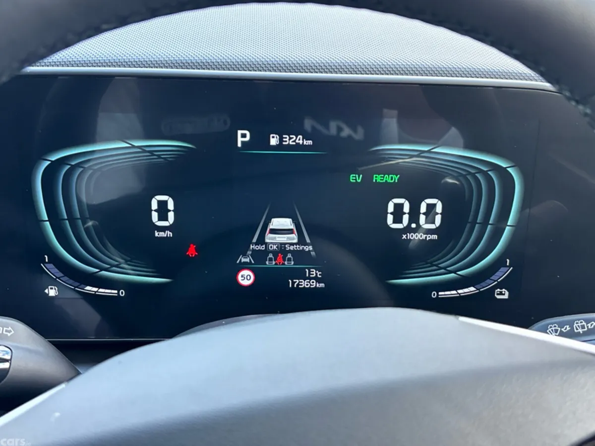Kia Niro MPV, Petrol Plug-in Hybrid, 2026, White