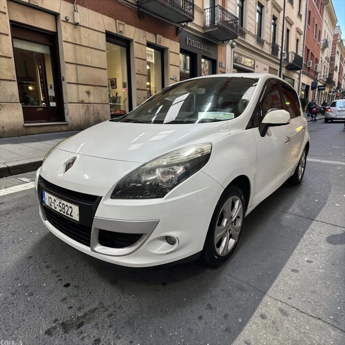 Renault Scenic MPV, Diesel, 2012, White