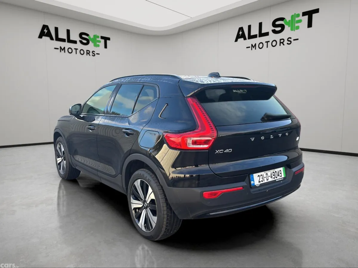 Volvo XC40 Estate, Electric, 2023, Black