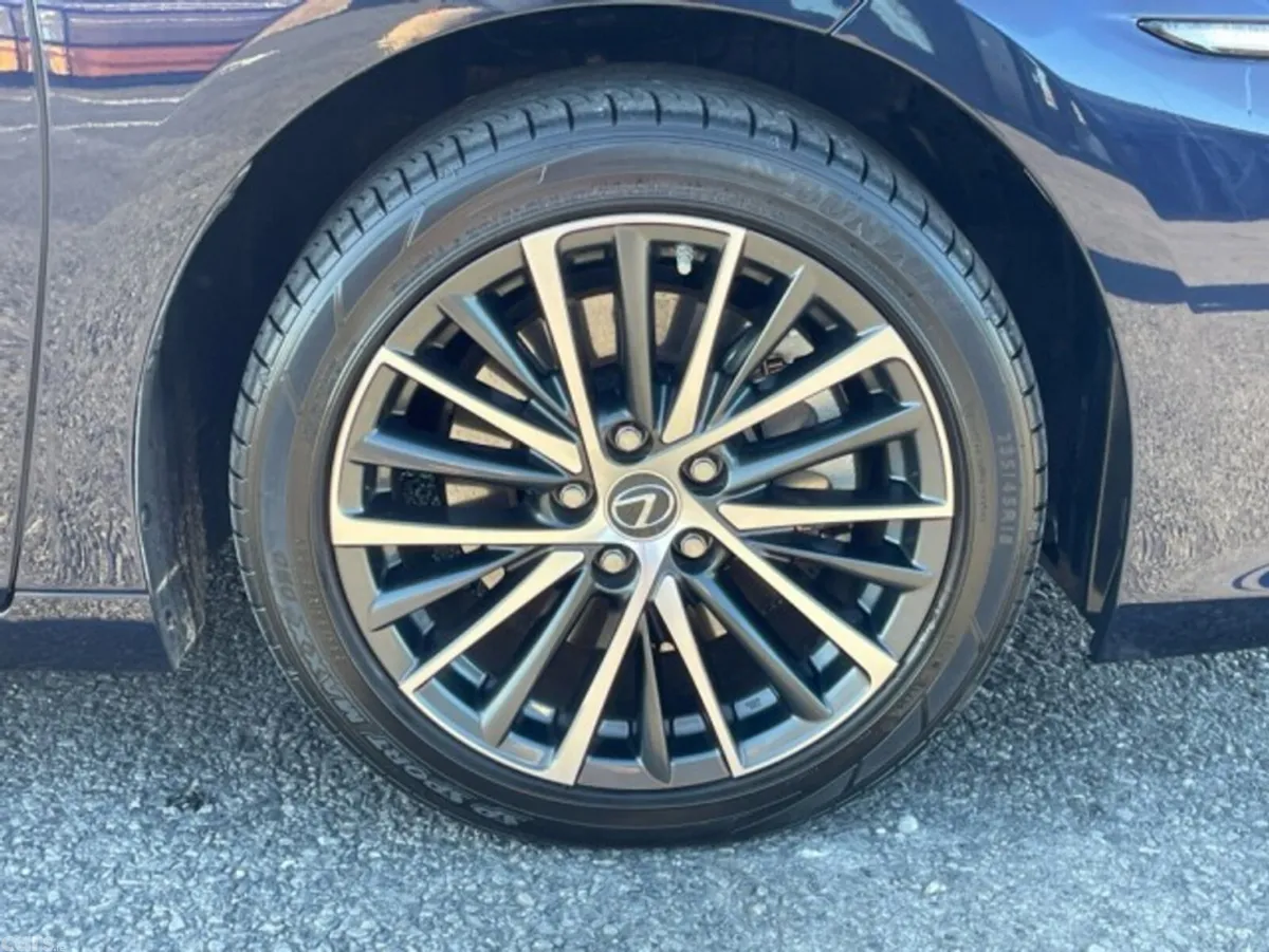 Lexus ES Saloon, Petrol Hybrid, 2025, Blue