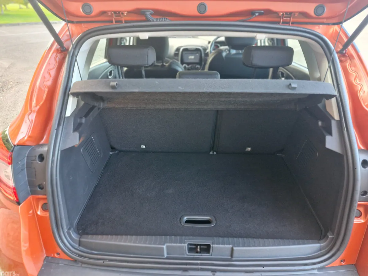 Renault Captur Hatchback, Petrol, 2016, Orange