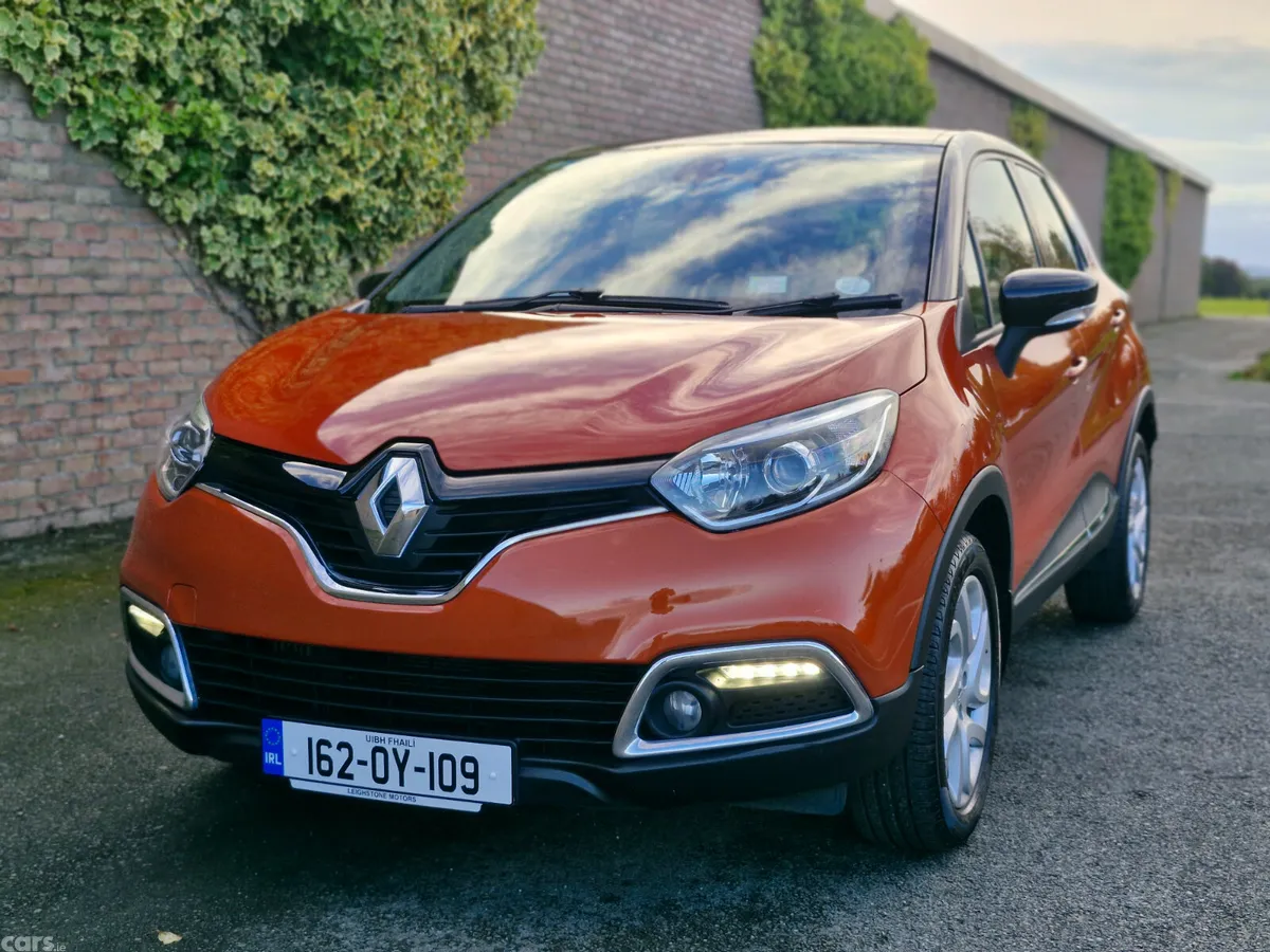 Renault Captur Hatchback, Petrol, 2016, Orange