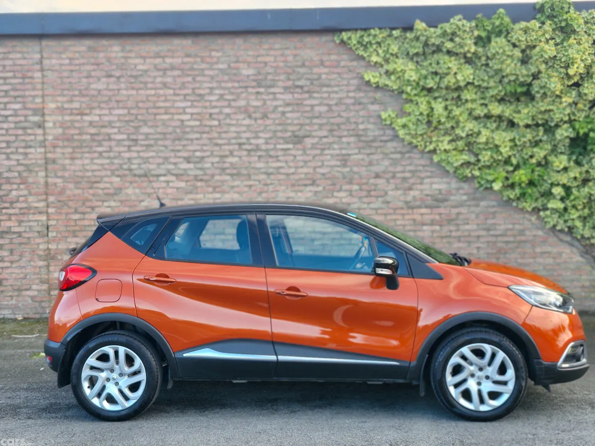 Renault Captur Hatchback, Petrol, 2016, Orange