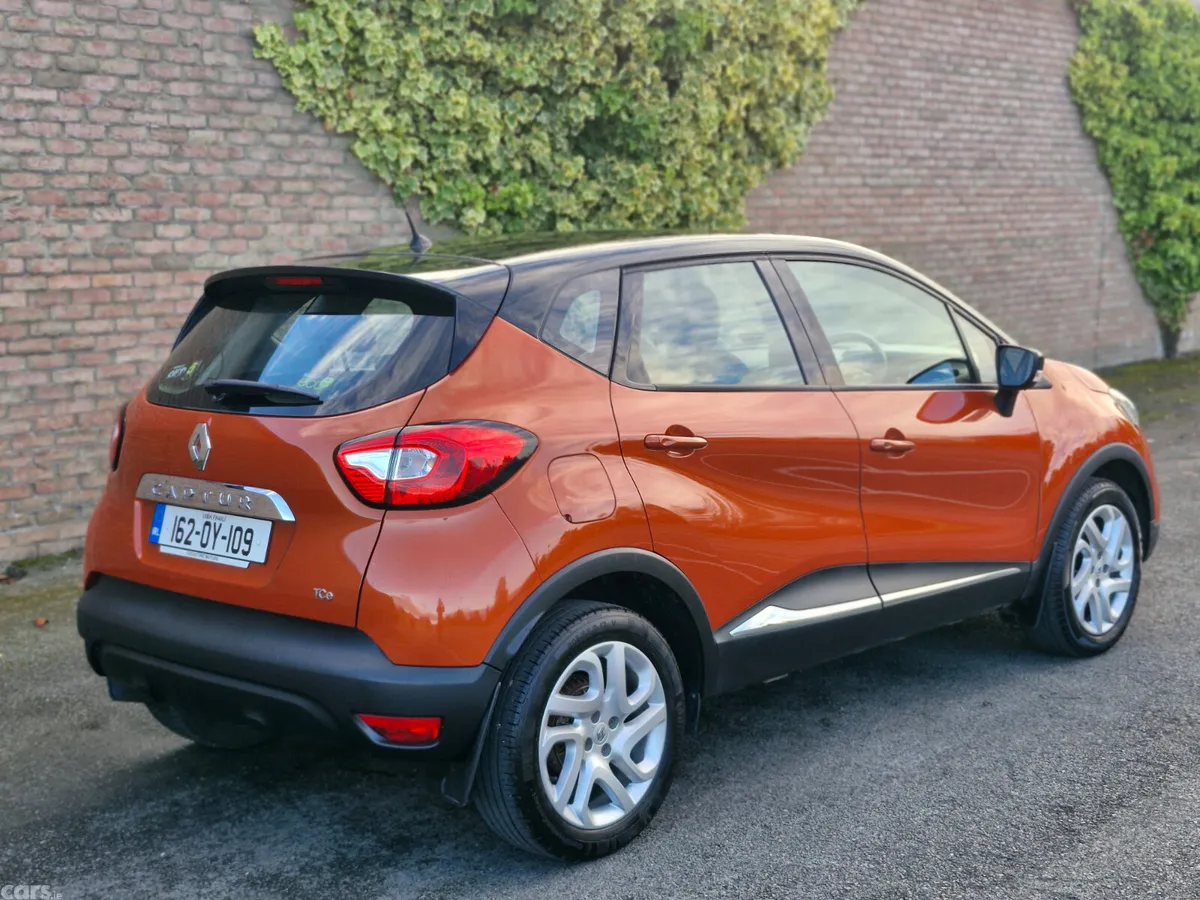 Renault Captur Hatchback, Petrol, 2016, Orange