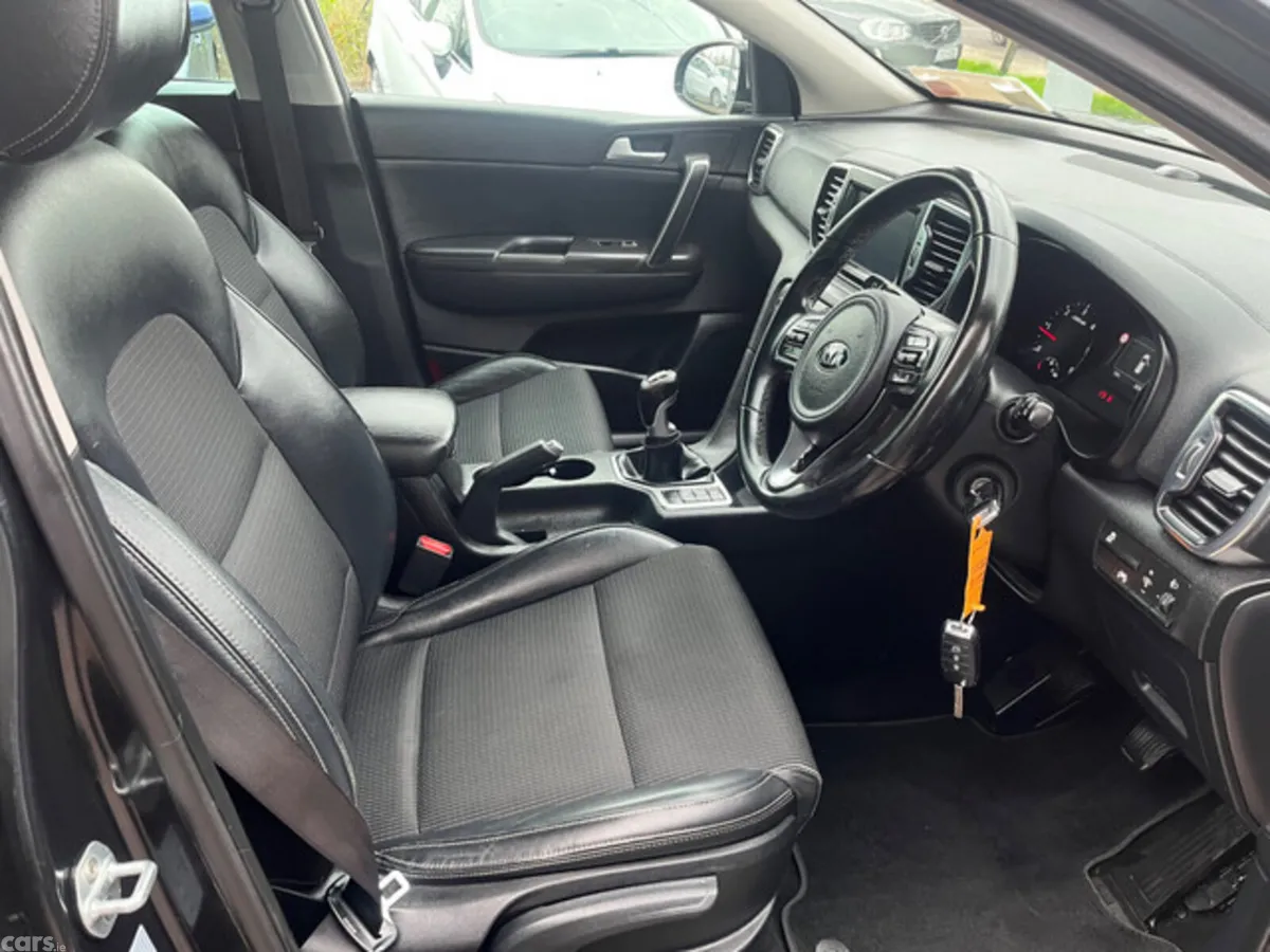 Kia Sportage MPV, Diesel, 2016, Black