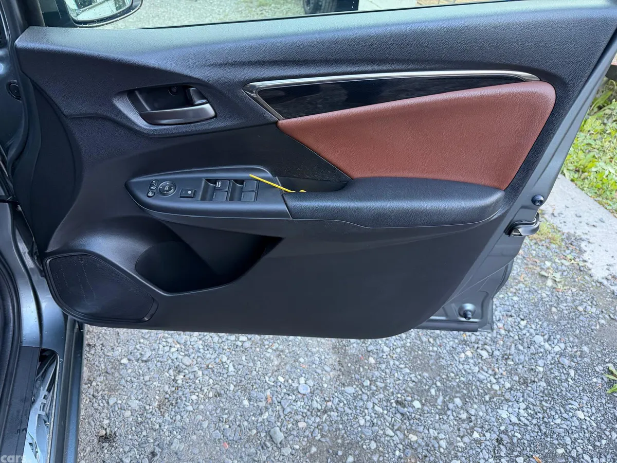 Honda Fit Hatchback, Petrol Hybrid, 2018, Grey