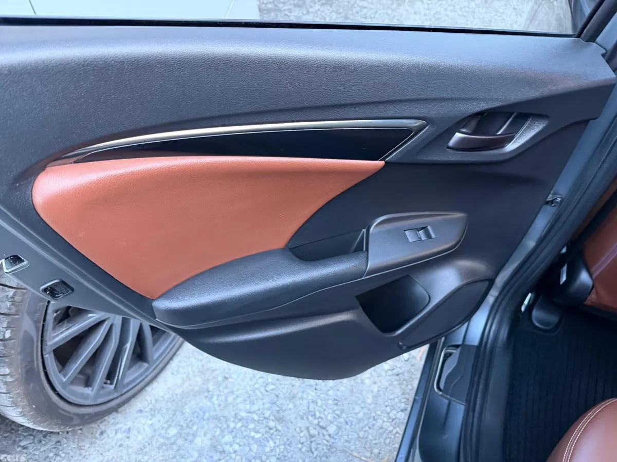 Honda Fit Hatchback, Petrol Hybrid, 2018, Grey