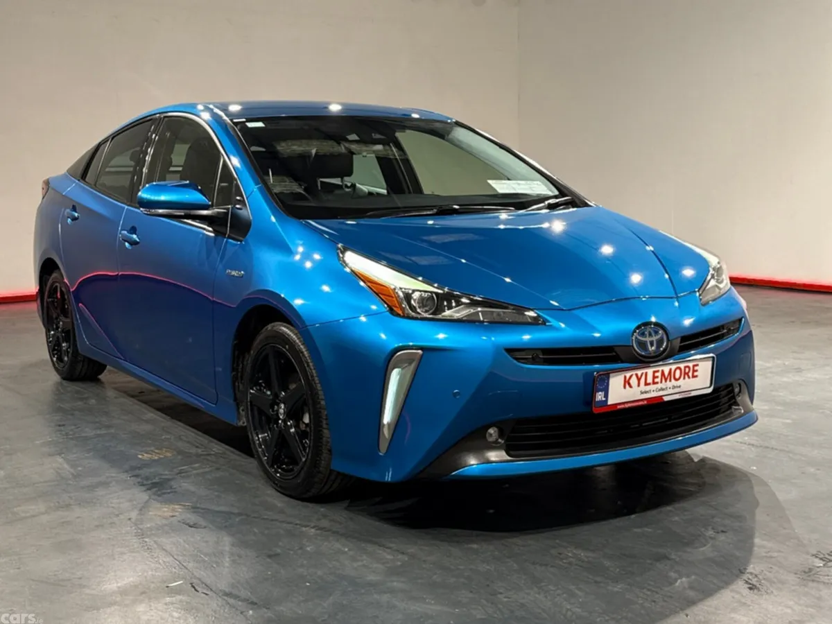Toyota Prius Hatchback, Petrol Hybrid, 2019, Blue