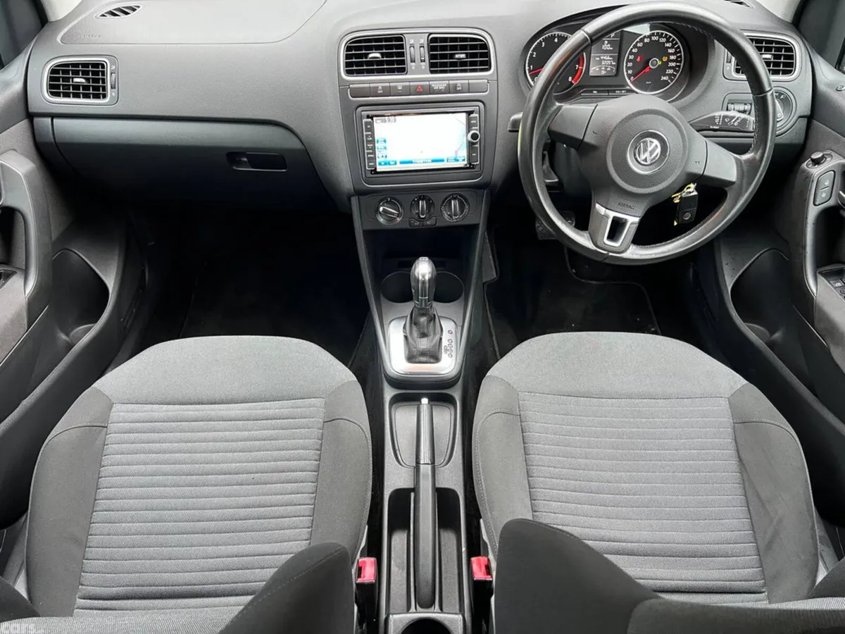 Volkswagen Polo Hatchback, Petrol, 2013, White